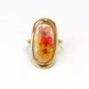Anillo retro con flores rojas