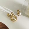 Anillo elegante ondas