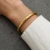 Brazalete incrustaciones estrella
