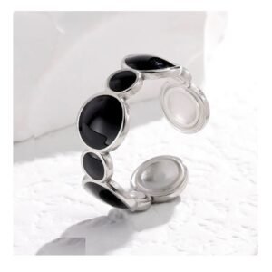 Anillo elegante círculos negros